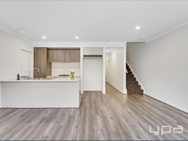 Townhouse for rent in Camerons Creek, Victoria
