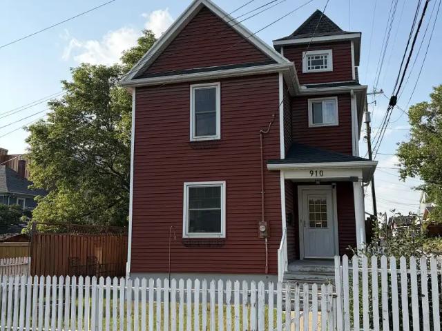 House for rent in Northwest, Alberta