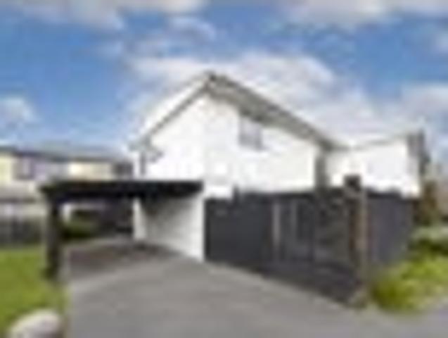 Apartment for sale in Edgeware, Linwood-Central-Heathcote Community