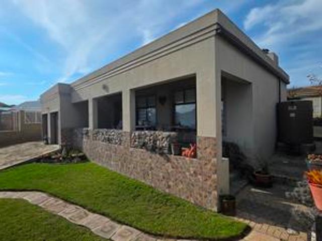 House for sale in Groot Brak Rivier, Western Cape