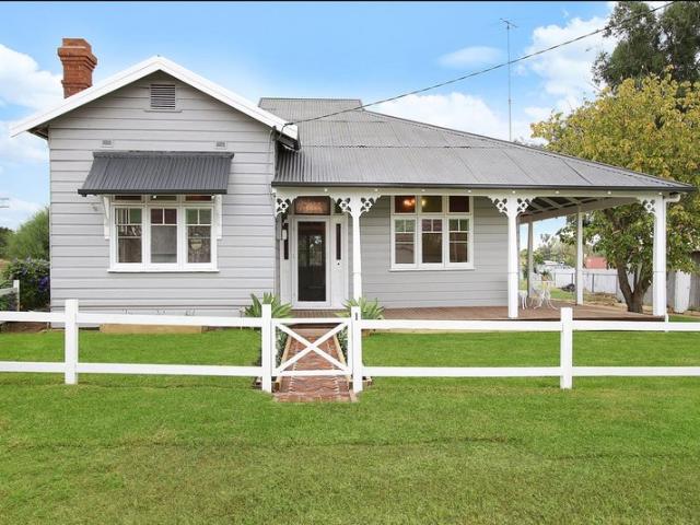 House for rent in Henty, Greater Hume Shire Council