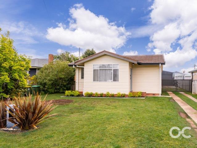 House for sale in Bletchington, Orange