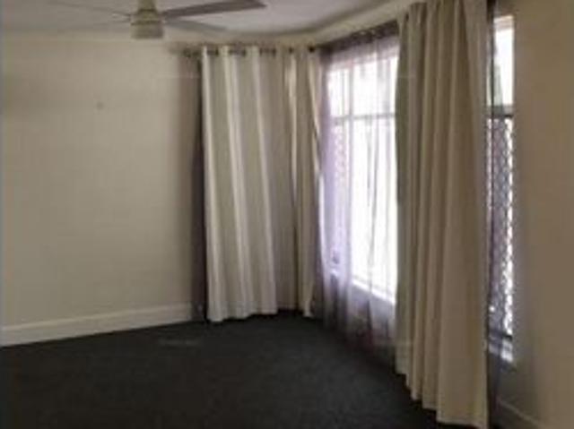House for rent in High Wycombe, Western Australia