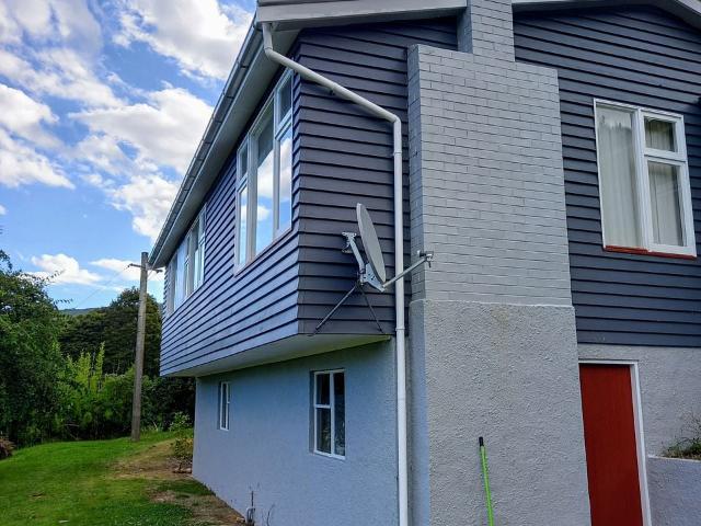 House for rent in Otakou