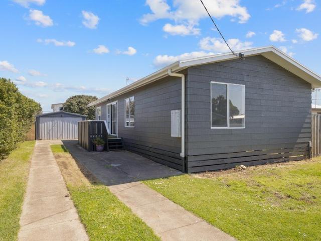 House for rent in Sunderland Bay, Victoria