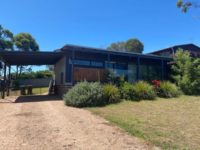 House for rent in Sunset Strip, Victoria