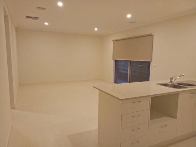 House for rent in Tarneit, Victoria