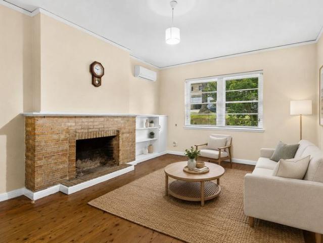 House for rent in Wollongong West, New South Wales