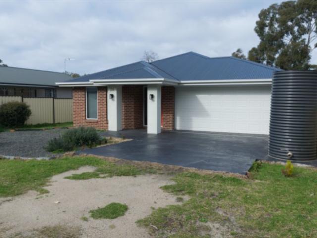 House for rent in Loch Sport, Victoria