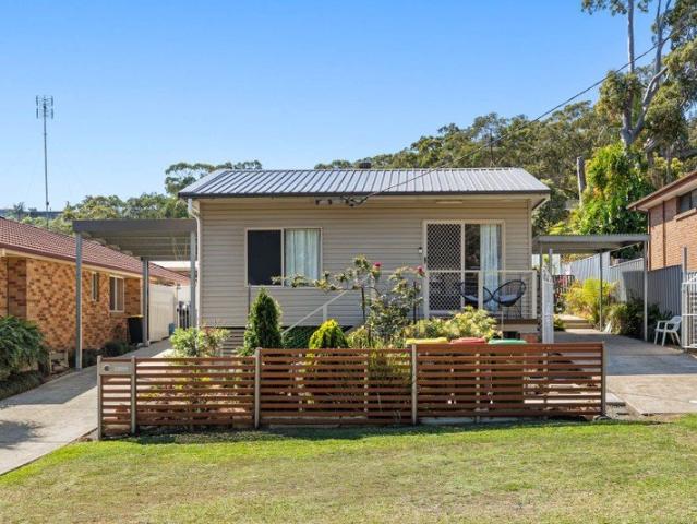 House for sale in Arcadia Vale, Newcastle-Maitland