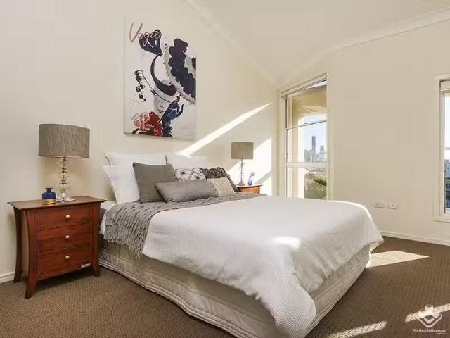 Condo for rent in Toombul, Queensland