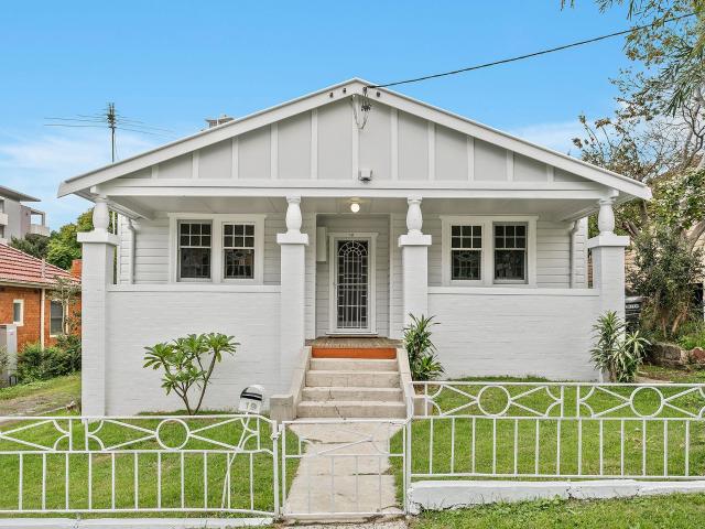 House for rent in Wollongong West, New South Wales