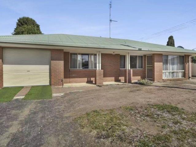 House for sale in Horsham, Victoria