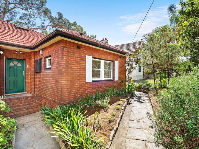 House for sale in Lower North Shore, Sydney