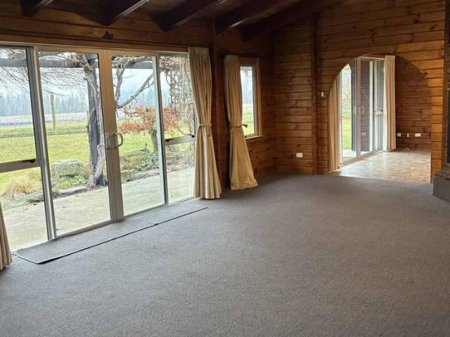 House for rent in Otakou