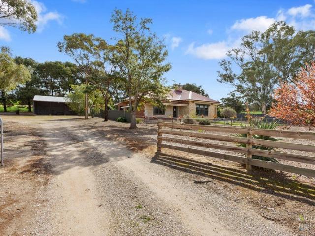 House for sale in Undalya, Saddleworth