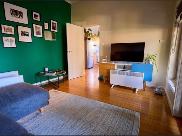 Apartment for rent in Thornbury, Melbourne