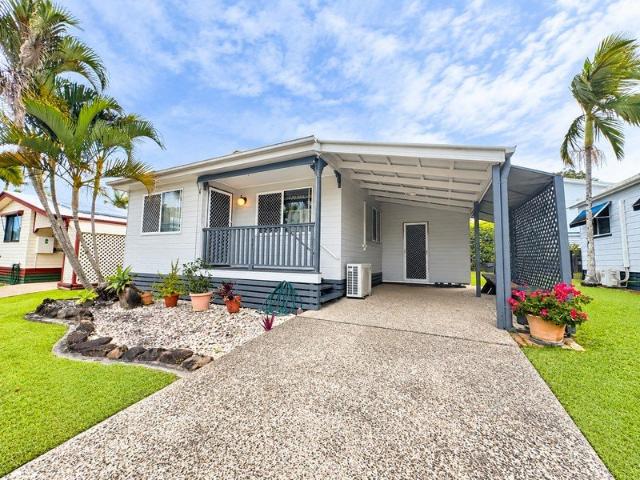 House for sale in Little Mountain, Sunshine Coast Regional