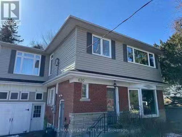 House for rent in Burlington, Ontario