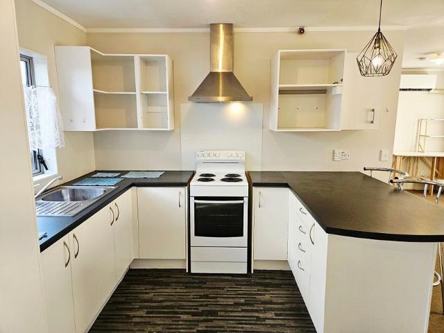 House for rent in Owhata