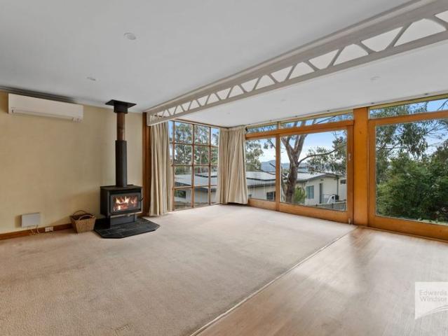 House for rent in Mount Nelson, Hobart