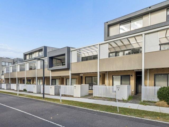 Townhouse for sale in Camerons Creek, Victoria
