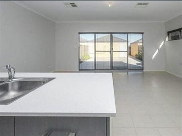 House for rent in Caversham, Western Australia