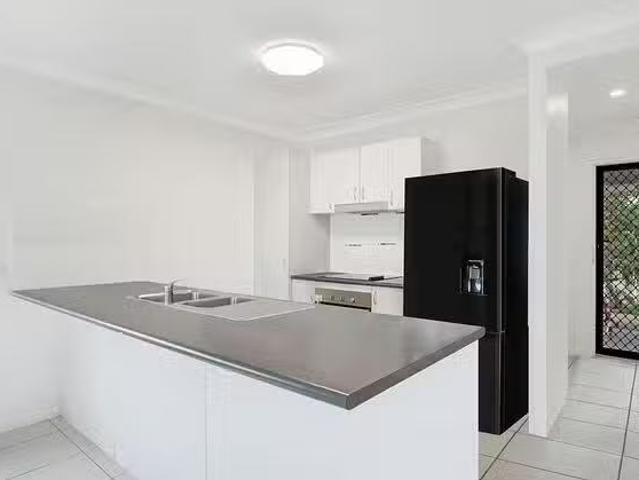 House for rent in Mount Larcom, Queensland