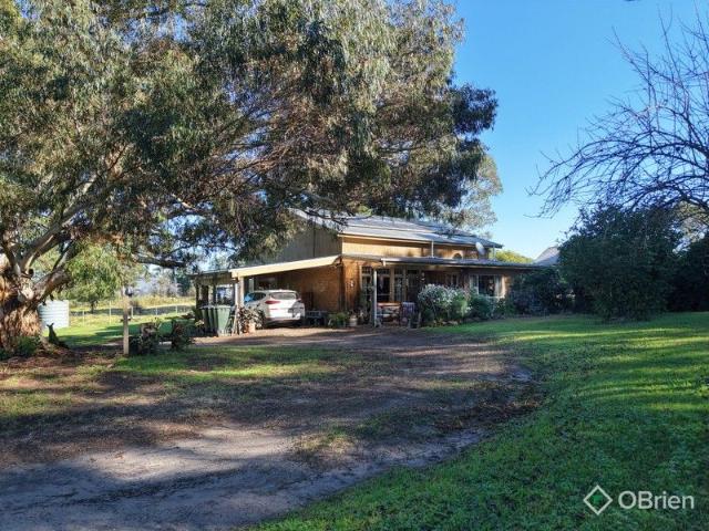 House for sale in Calulu, Victoria