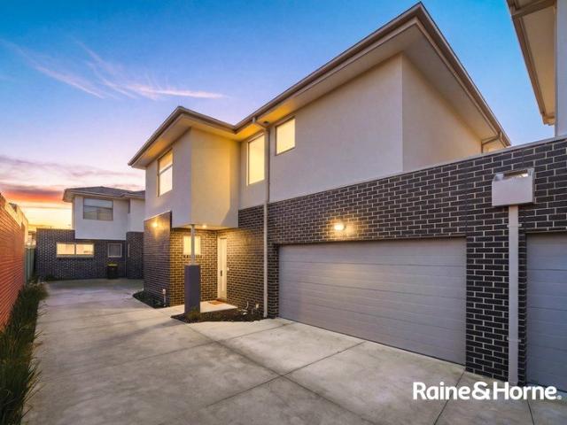 Townhouse for sale in Camerons Creek, Victoria