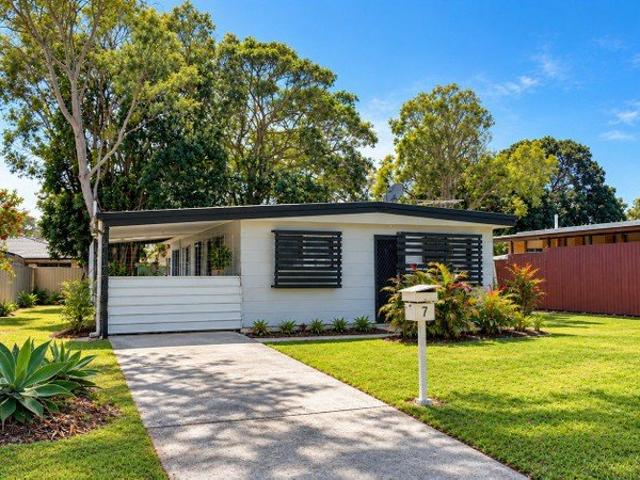 House for rent in Beachmere, Greater Brisbane