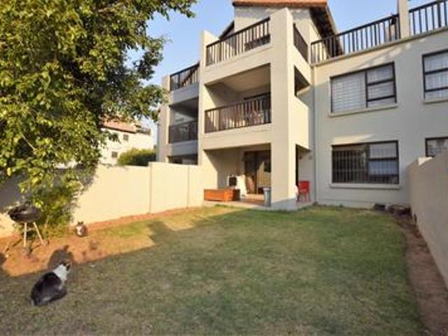 Apartment for sale in Paulshof, Sandton