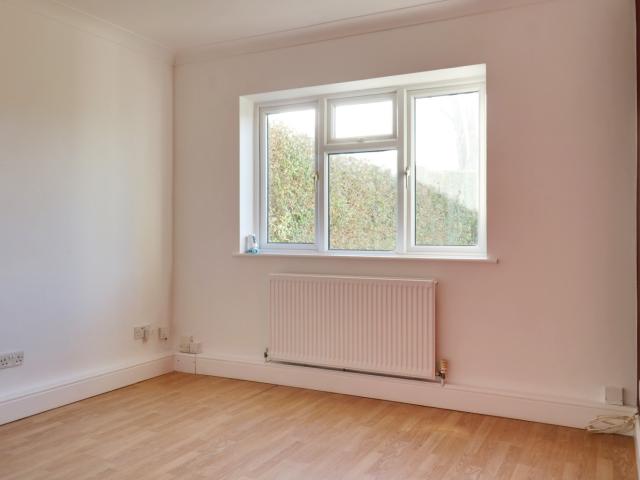 Apartment for rent in Kemnal, Greater London