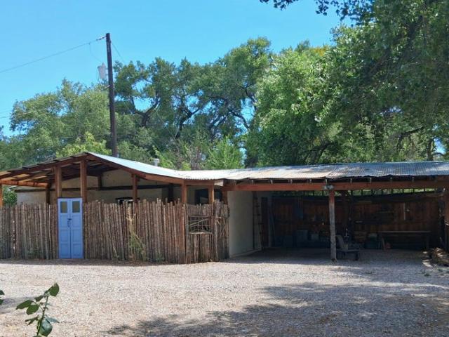 Room for rent in Corrales, New Mexico