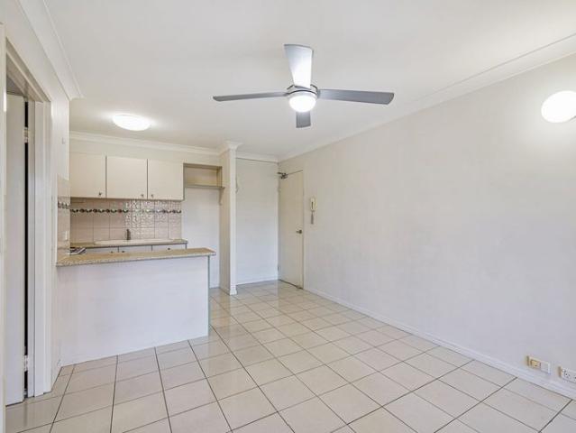 Apartment for rent in Toombul, Queensland