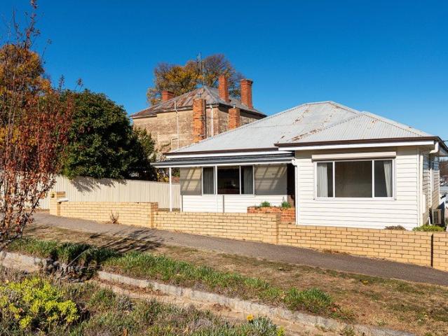 House for rent in Castlemaine, Victoria