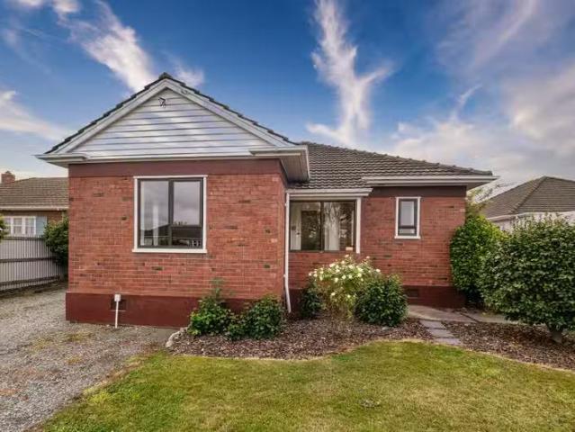 House for sale in Castor Bay