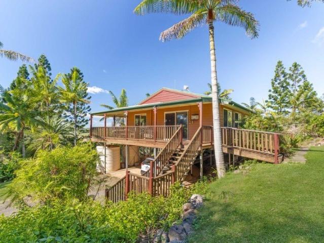 Cottage for sale in Goomboorian, Queensland