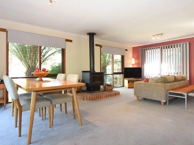 Apartment for rent in Red Hill, Melbourne