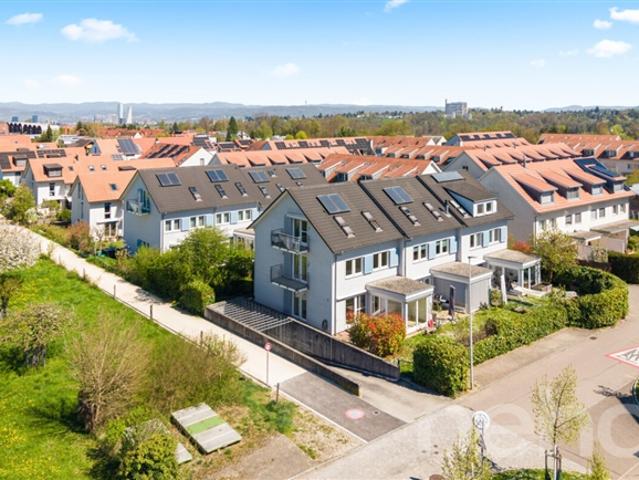 Reihenfamilienhaus kaufen in Oberwil (BL), Basel-Landschaft