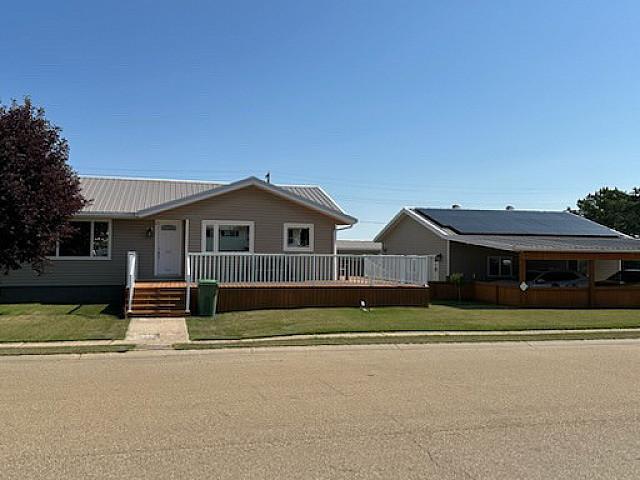 House for sale in Kelsey, Alberta