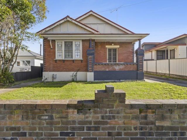 House for sale in Brisbane Grove, New South Wales