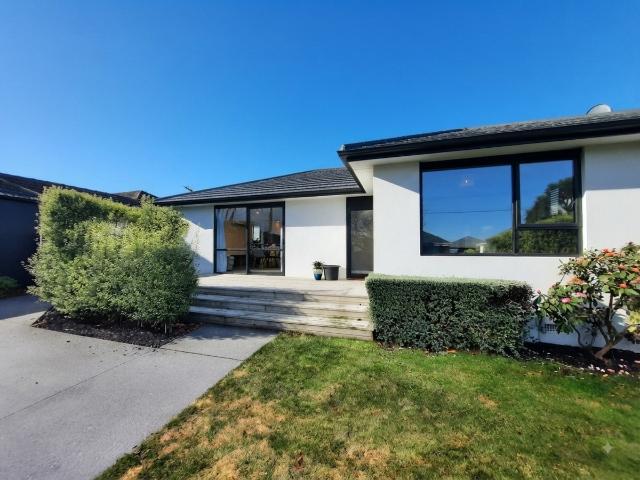 House for rent in Chaslands, Canterbury