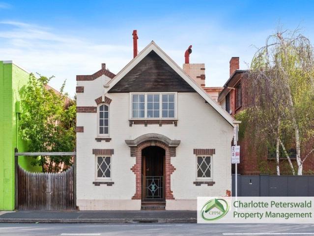 Townhouse for rent in Sandy Bay Shopping Area, Hobart