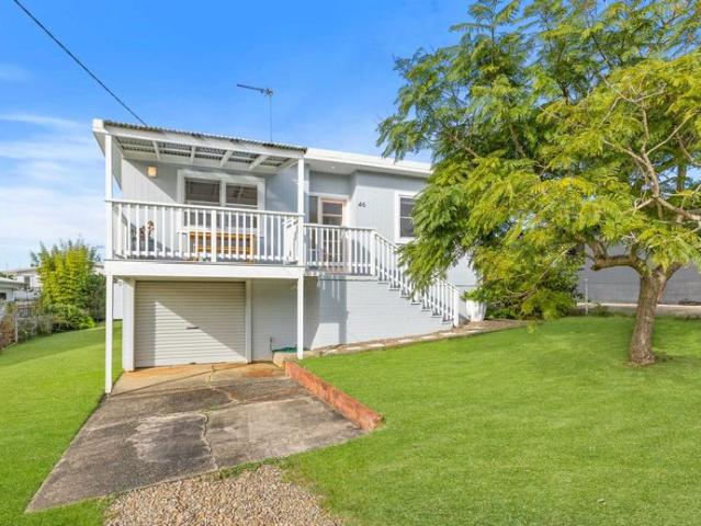House for rent in Mollymook Beach, New South Wales