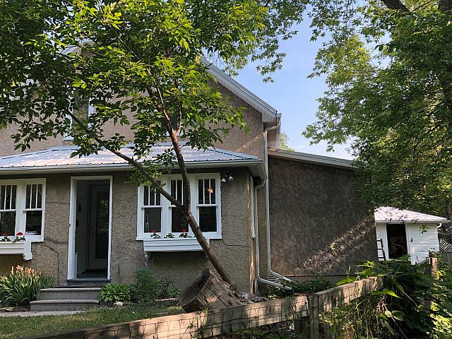 House for sale in East St. Paul, Manitoba