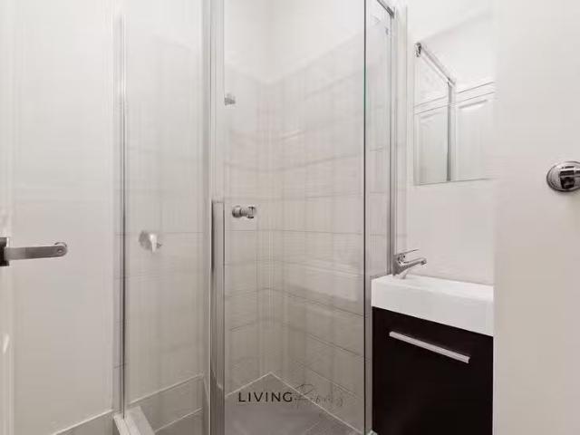 House for rent in Queens Park, Western Australia