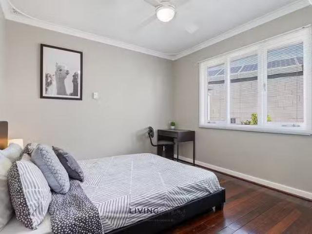 House for rent in Calista, Western Australia