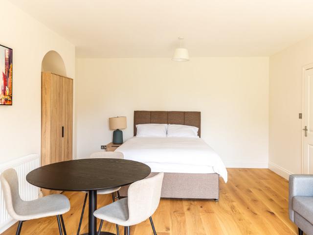 Apartment for rent in Bohemia, Guestling Green