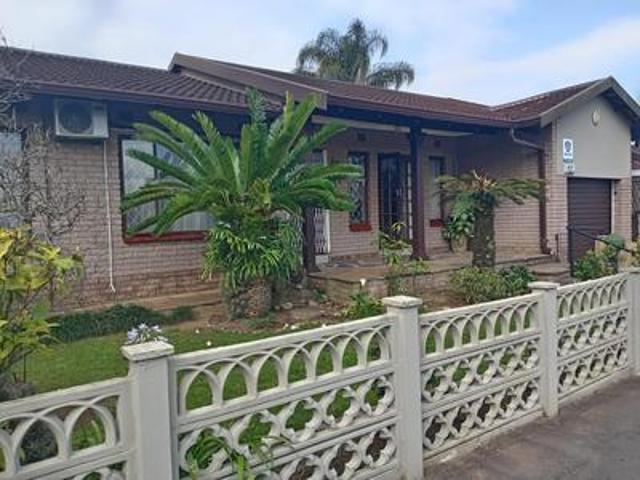 House for sale in Queensburgh, Kwazulu-natal